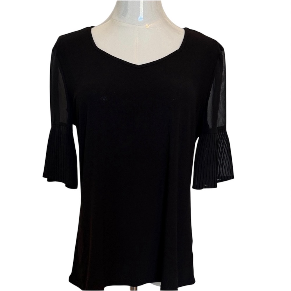 Chloe & Jasmine Black Women's Top With Pleated Sleeves Size M
